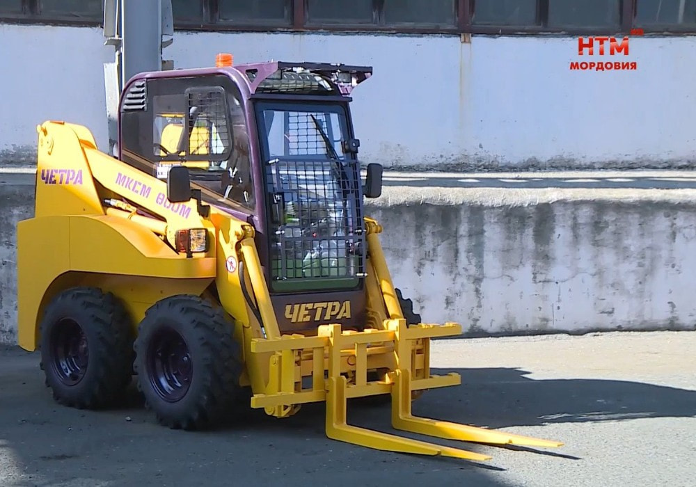 Замглавы Минпромторга России Альберт Каримов на производстве мини-погрузчиков ЧЕТРА МКСМ | Саранск