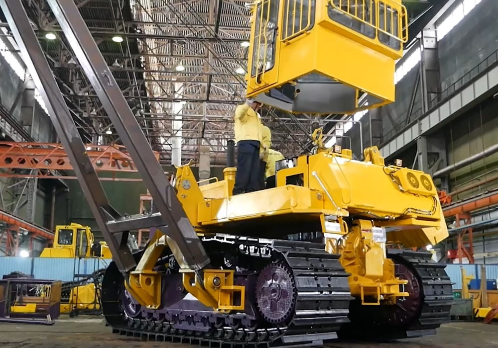 Демонтаж-монтаж кабины крана-трубоукладчика ЧЕТРА ТГ-511Я